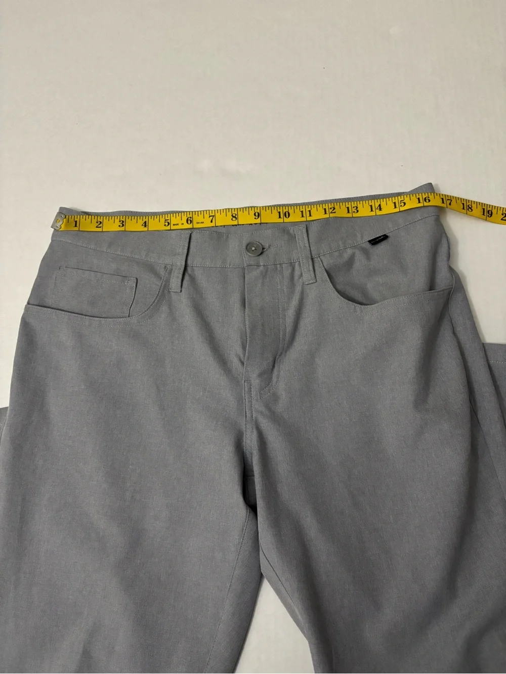 Travis Mathew 32x 28.5 Gray SLACKS Performance Golf Pants